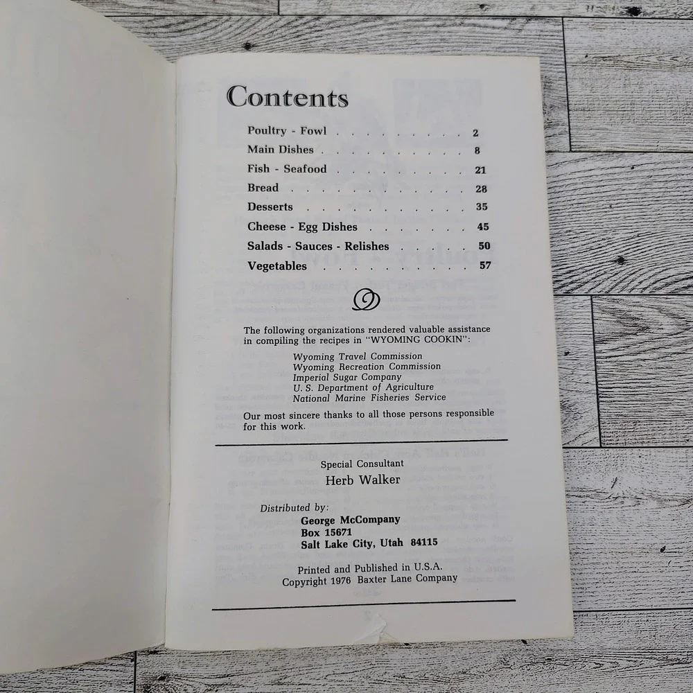 Wyoming Cookin Cookbook 1976 Herb Walker Vibrant Cover Graphics Travel Souvenier